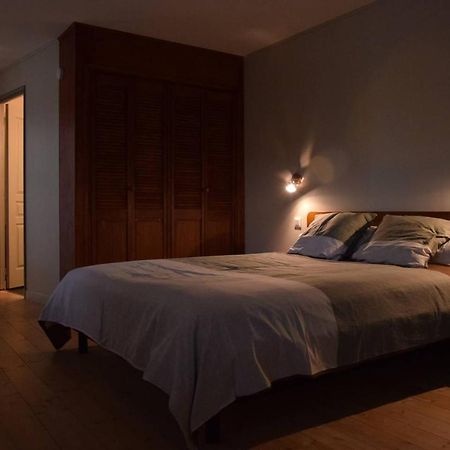 Bed and Breakfast De L'Autre Cote Garlin Exterior foto
