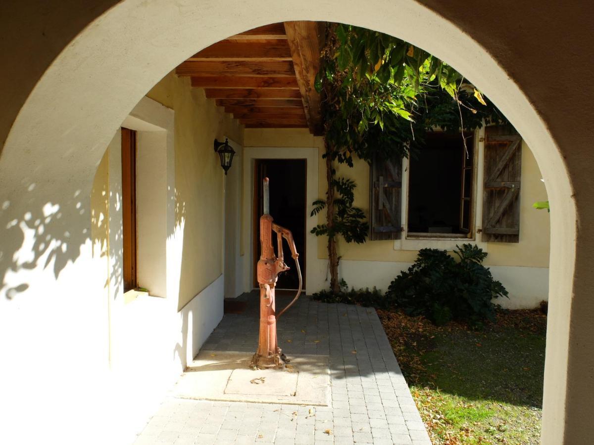 Bed and Breakfast De L'Autre Cote Garlin Exterior foto