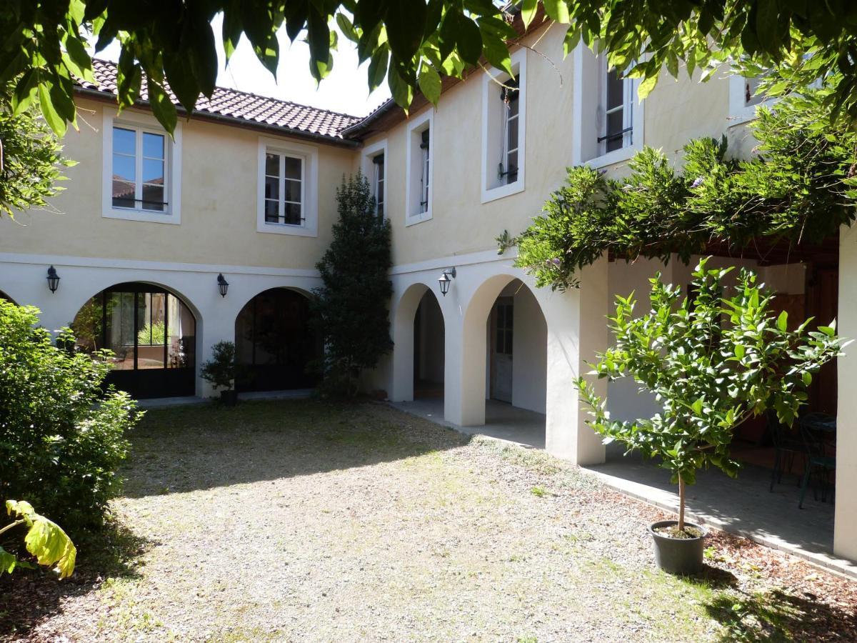 Bed and Breakfast De L'Autre Cote Garlin Exterior foto