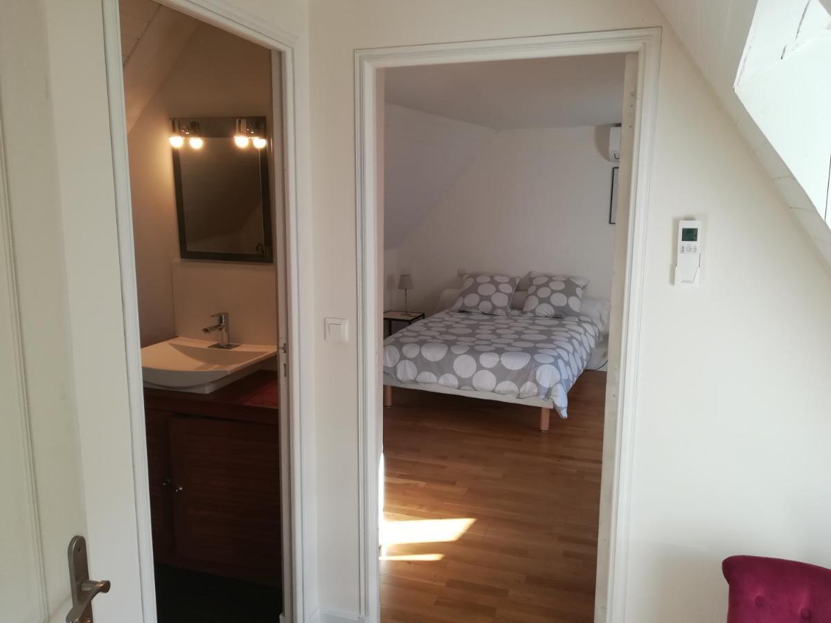 Bed and Breakfast De L'Autre Cote Garlin Exterior foto
