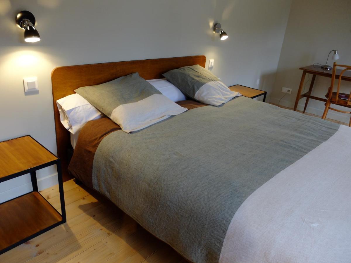 Bed and Breakfast De L'Autre Cote Garlin Exterior foto