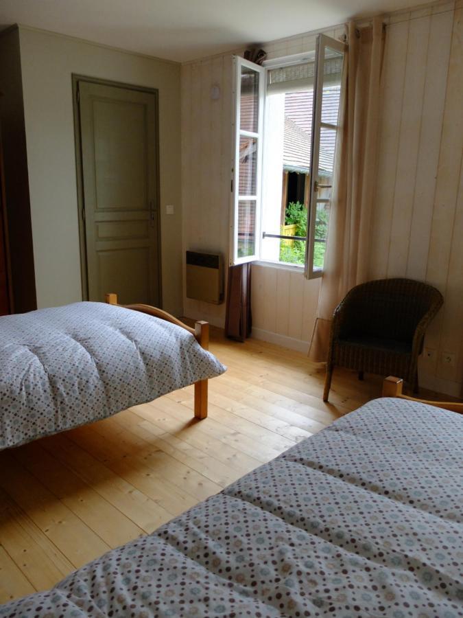 Bed and Breakfast De L'Autre Cote Garlin Exterior foto