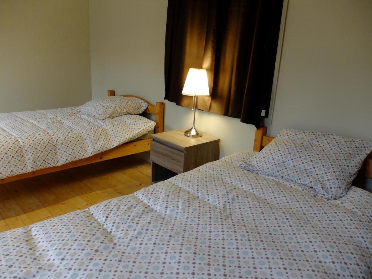 Bed and Breakfast De L'Autre Cote Garlin Exterior foto